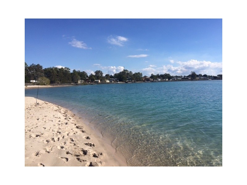 115 Kingfisher Pde, Toogoom QLD 4655