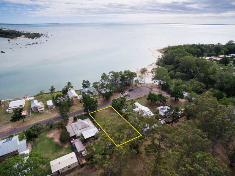 77 MORETON ST, Toogoom QLD 4655
