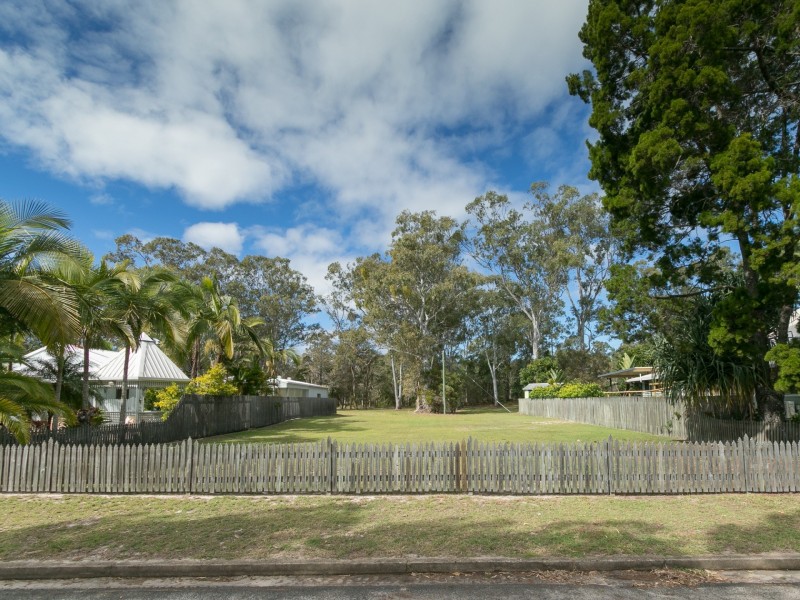 77 MORETON ST, Toogoom QLD 4655