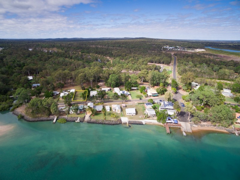 77 MORETON ST, Toogoom QLD 4655