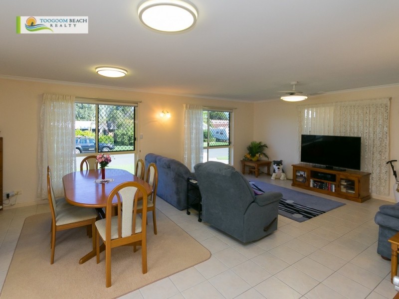 12 Sealink Drive, Point Vernon QLD 4655