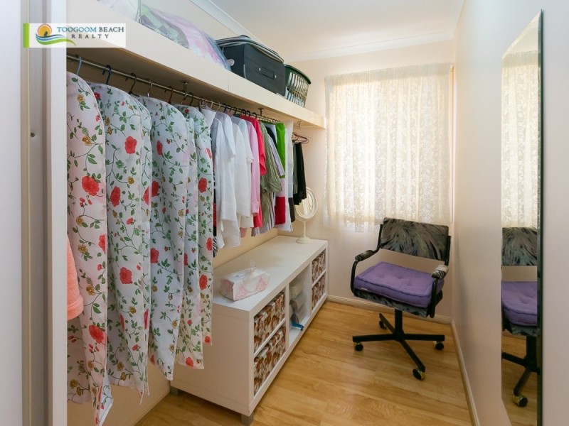 12 Sealink Drive, Point Vernon QLD 4655