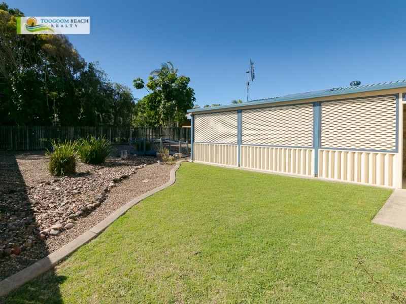 12 Sealink Drive, Point Vernon QLD 4655