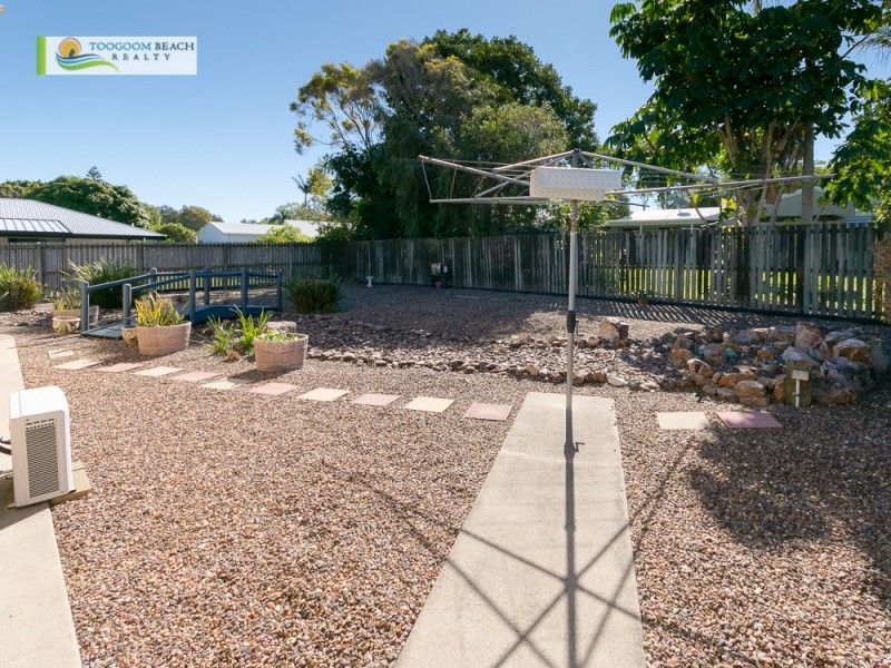 12 Sealink Drive, Point Vernon QLD 4655