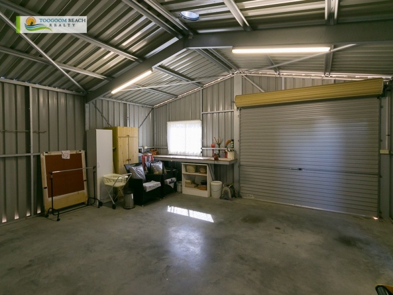 12 Sealink Drive, Point Vernon QLD 4655