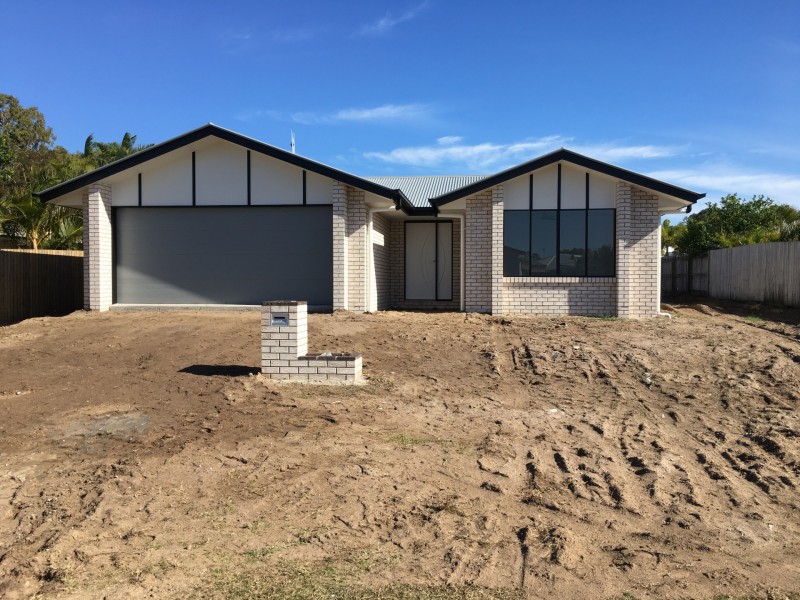 8 MEMORIAL ST, Toogoom QLD 4655