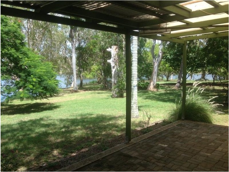 41 Hillview Road, Bowen QLD 4805