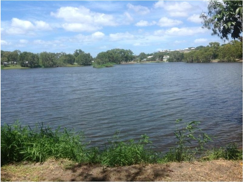 41 Hillview Road, Bowen QLD 4805