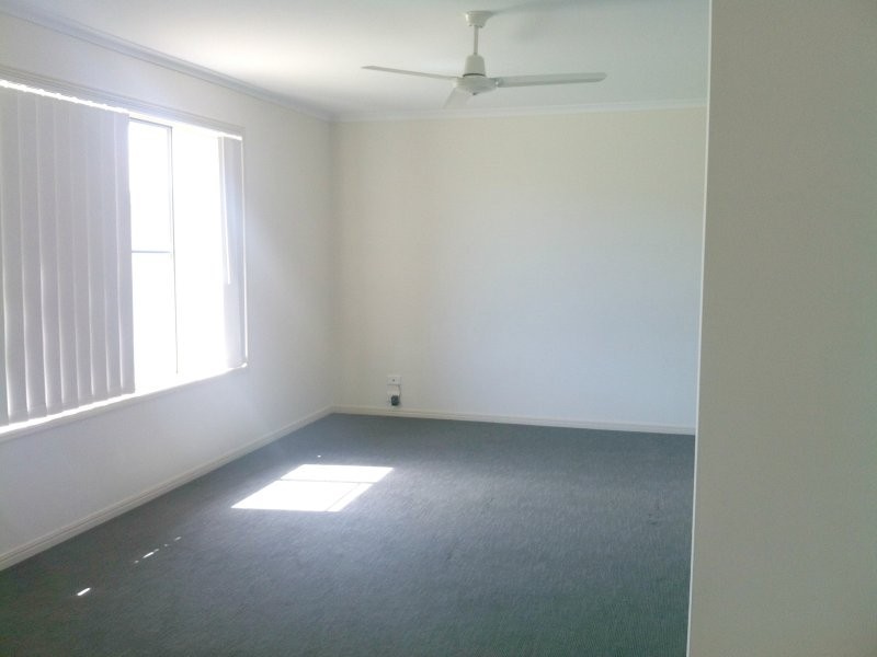 8 Sunny Way, Toogoom QLD 4655