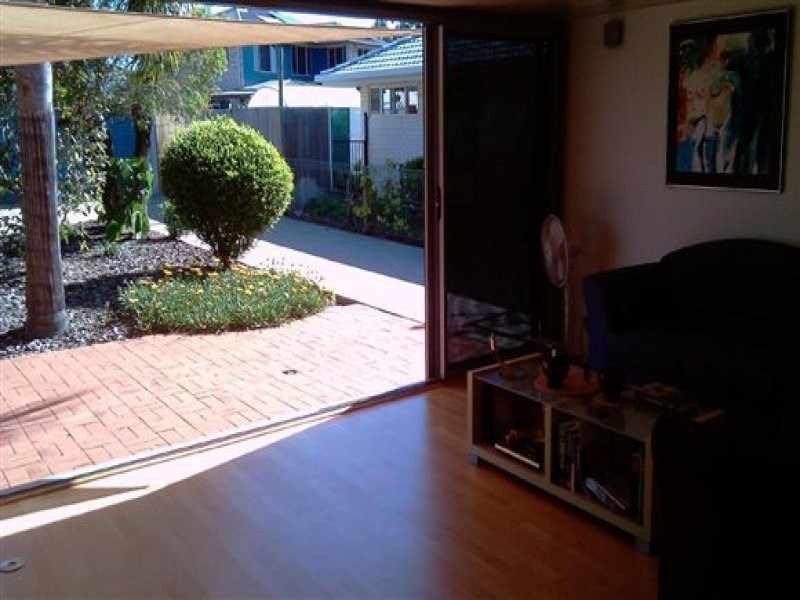 18 Desmond Drive, Toogoom QLD 4655