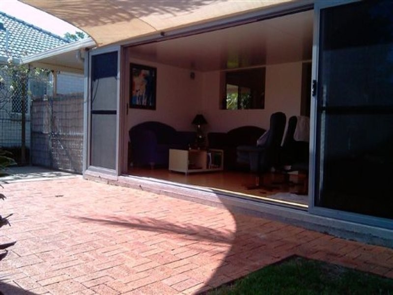 18 Desmond Drive, Toogoom QLD 4655