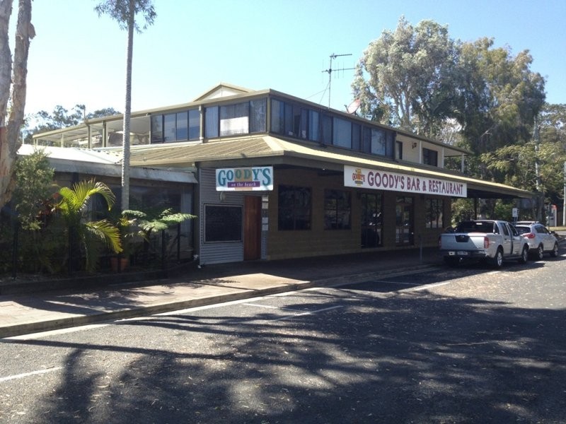 14 Kingfisher Parade, Toogoom QLD 4655