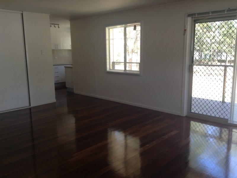 14 Kingfisher Parade, Toogoom QLD 4655