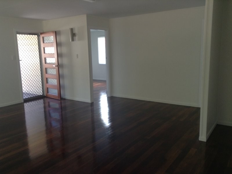 14 Kingfisher Parade, Toogoom QLD 4655