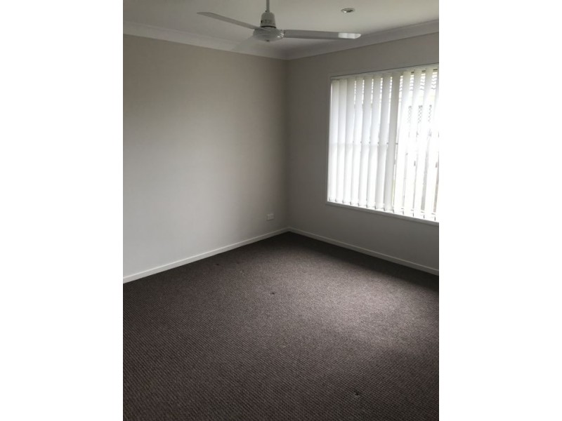 11 Seashore Way, Toogoom QLD 4655