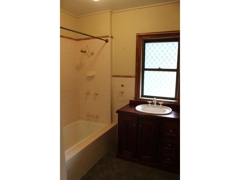 3 Kingfisher Parade, Toogoom QLD 4655