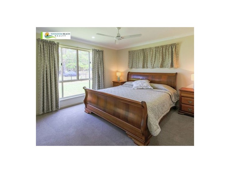 9 Esplanade, Toogoom QLD 4655