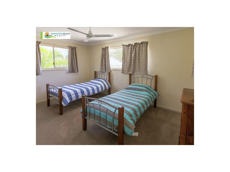 9 Esplanade, Toogoom QLD 4655