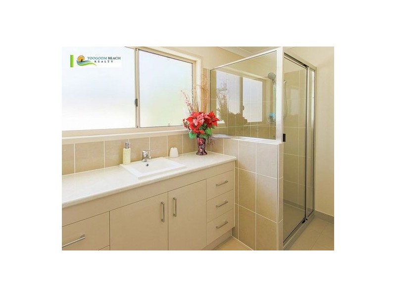 9 Esplanade, Toogoom QLD 4655