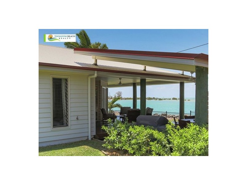 9 Esplanade, Toogoom QLD 4655