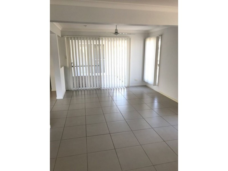 12 Oyster Court, Toogoom QLD 4655