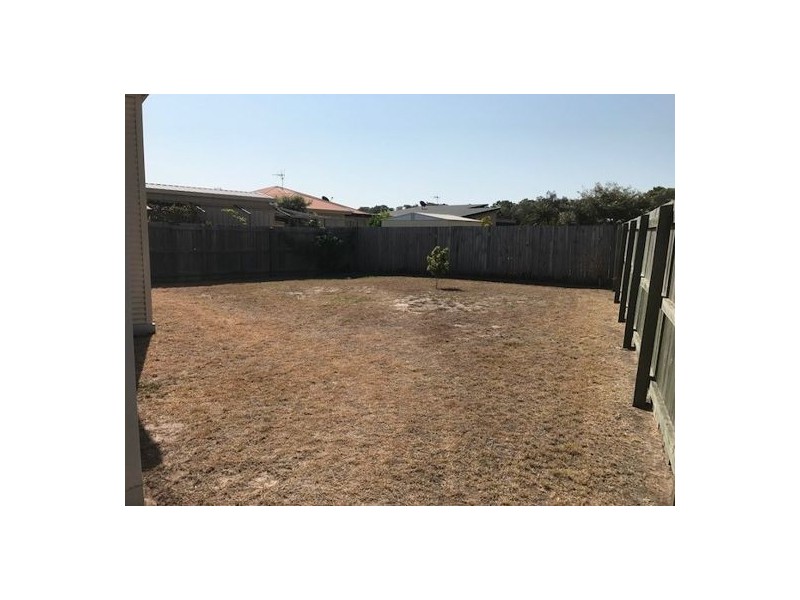 12 Oyster Court, Toogoom QLD 4655