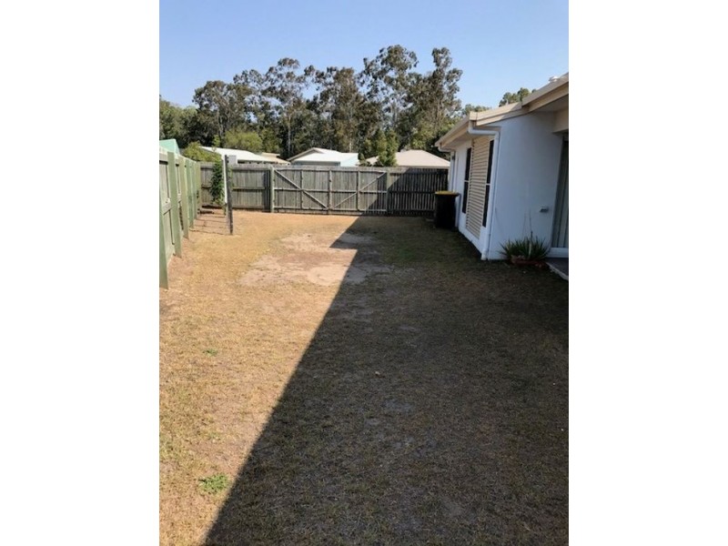 12 Oyster Court, Toogoom QLD 4655