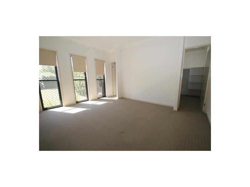 5 Seaside Circuit, Toogoom QLD 4655