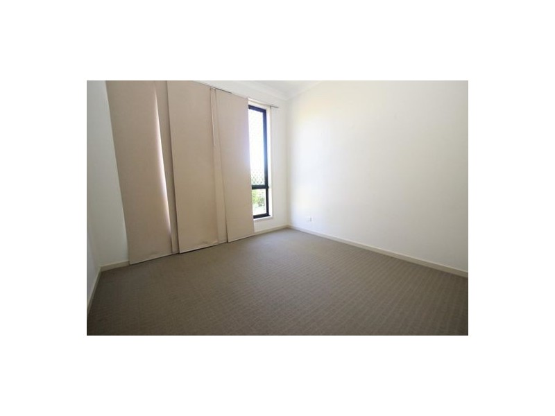 5 Seaside Circuit, Toogoom QLD 4655