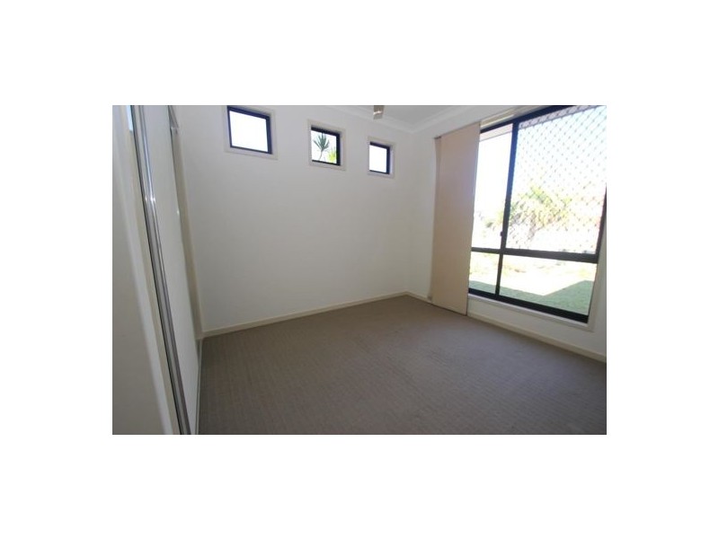 5 Seaside Circuit, Toogoom QLD 4655