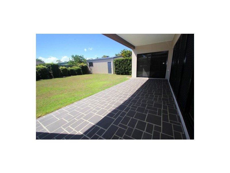 5 Seaside Circuit, Toogoom QLD 4655