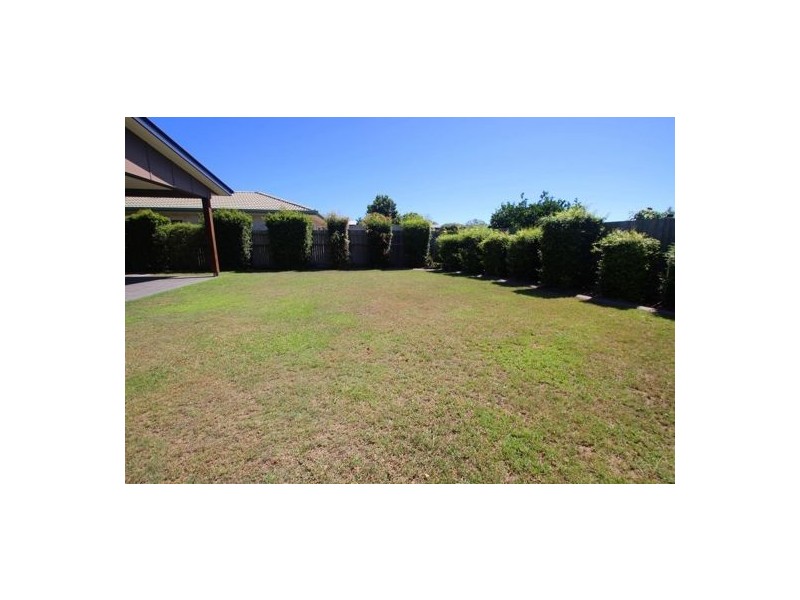 5 Seaside Circuit, Toogoom QLD 4655