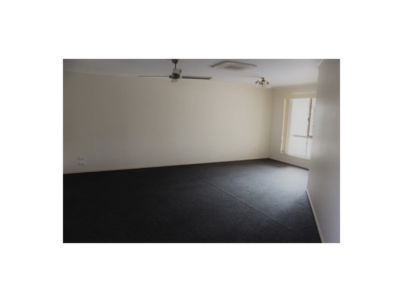 10 Trevalli Court, Toogoom QLD 4655