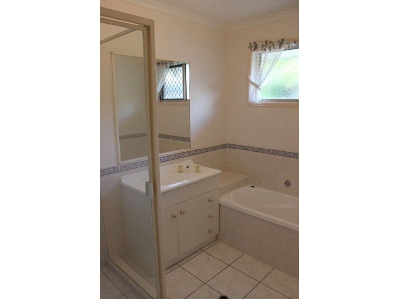 10 Trevalli Court, Toogoom QLD 4655