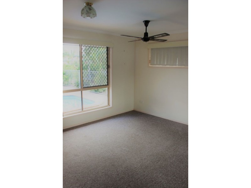 10 Trevalli Court, Toogoom QLD 4655