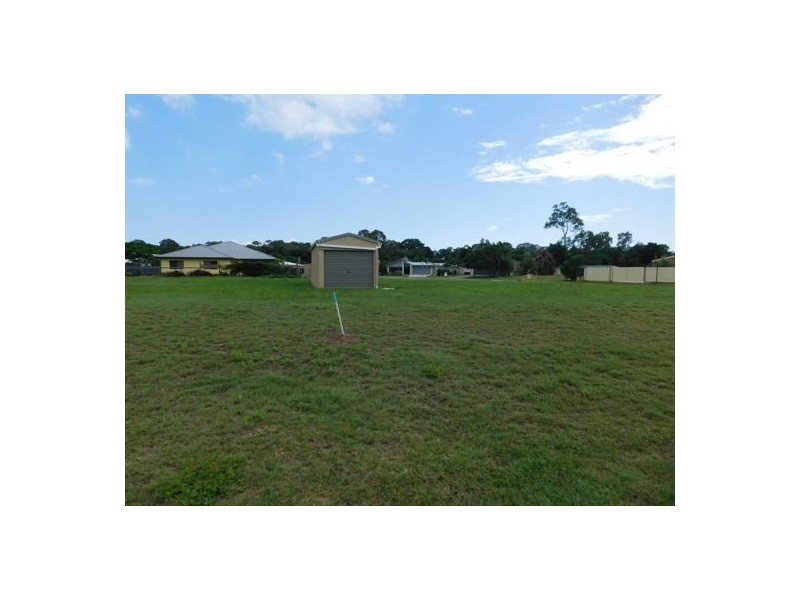 2 Castaway Court, Toogoom QLD 4655