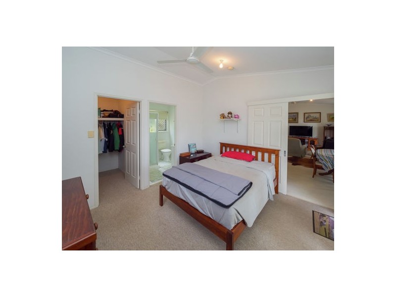 18 Tree View Road, Toogoom QLD 4655