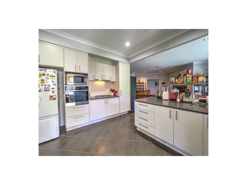 42 Tree View Road, Toogoom QLD 4655