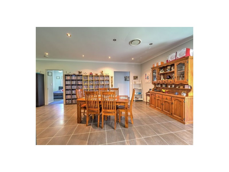 42 Tree View Road, Toogoom QLD 4655