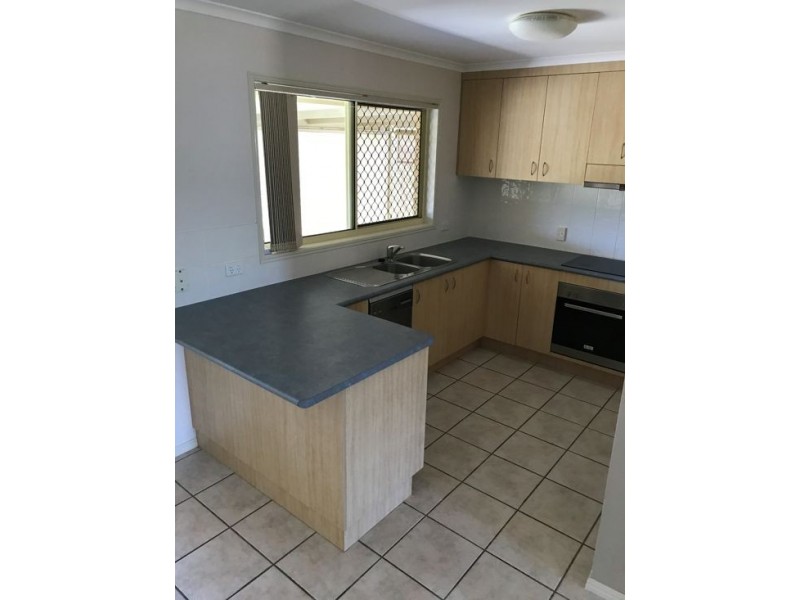 7 Trevalli Court, Toogoom QLD 4655