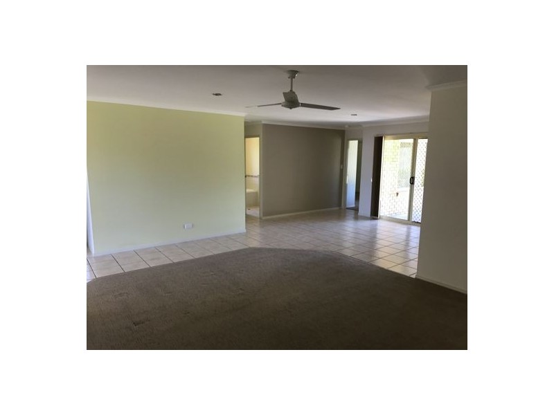 7 Trevalli Court, Toogoom QLD 4655
