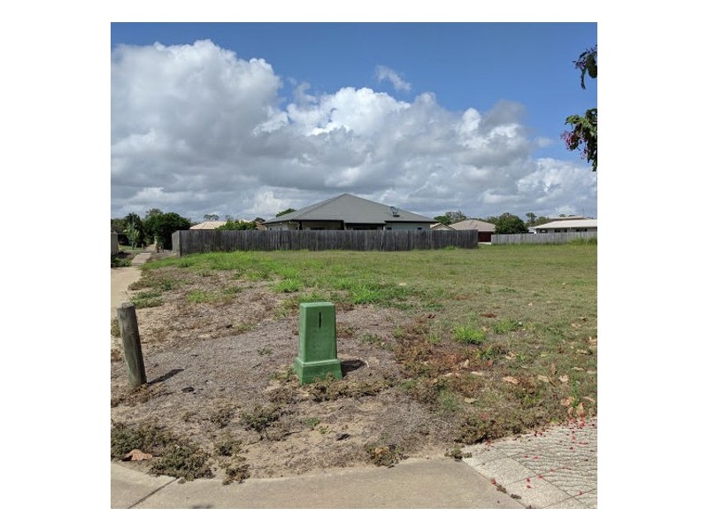 17 Seaway Parade, Toogoom QLD 4655