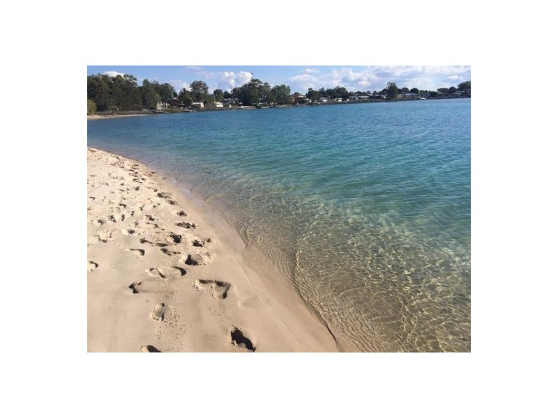 17 Seaway Parade, Toogoom QLD 4655