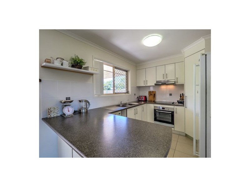 14 Seashore way, Toogoom QLD 4655