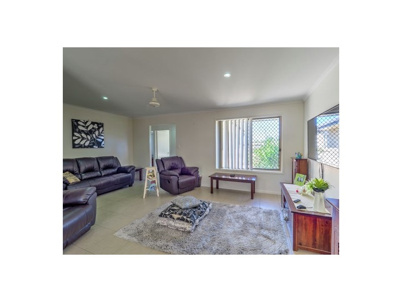 14 Seashore way, Toogoom QLD 4655