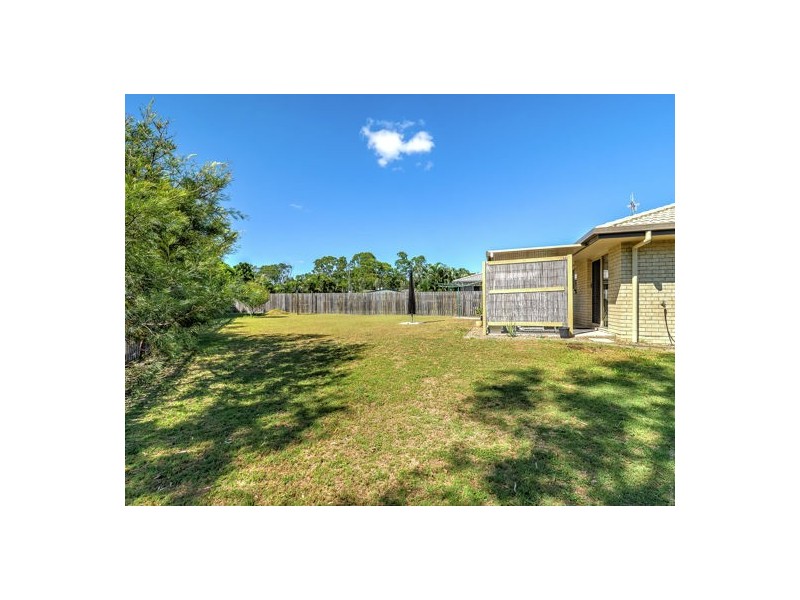 14 Seashore way, Toogoom QLD 4655