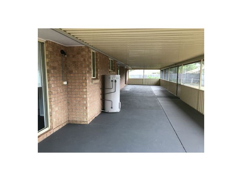 2 Merrilyn Court, Urangan QLD 4655