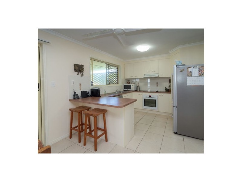 4 Sunny Way, Toogoom QLD 4655