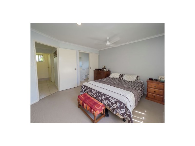 4 Sunny Way, Toogoom QLD 4655