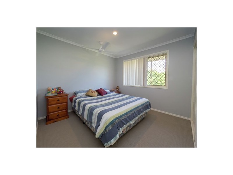 4 Sunny Way, Toogoom QLD 4655